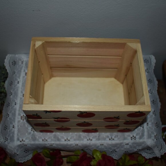 Small Country Cottage Farmhouse Wood Tomato Kitchen Storage Crate Box - Picture 7 of 11